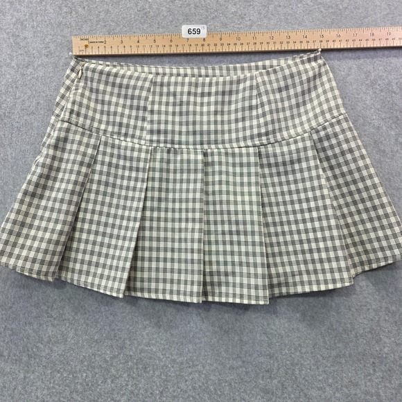 Forever 21 Womens Plaid Pleated Mini Skirt White Black Schoolgirl Size M - Picture 7 of 9